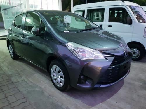 Toyota-Vitz-2017