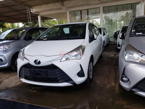 Toyota-Vitz-2017