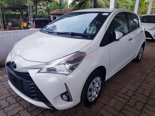 Toyota-Vitz-2019
