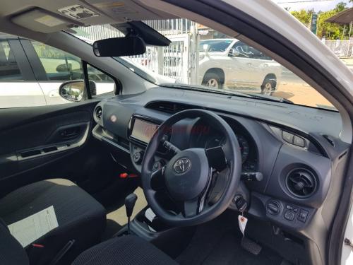 Toyota Vitz 2017