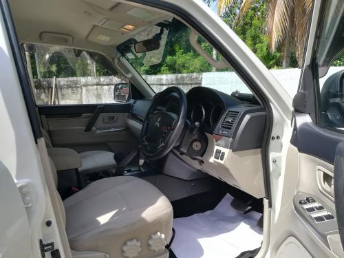 Mitsubishi Montero 2013