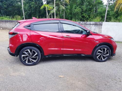 Honda Vezel RS Sensing 2016