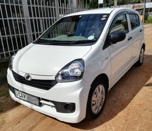 Daihatsu-Mira-2015