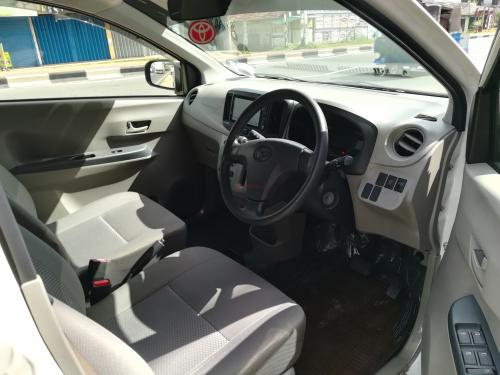 Daihatsu Mira 2015