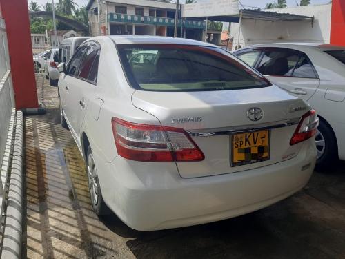 Toyota Premio 2012