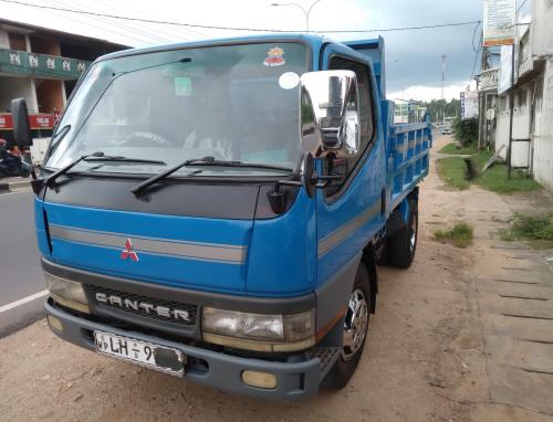 Mitsubishi Canter 2001