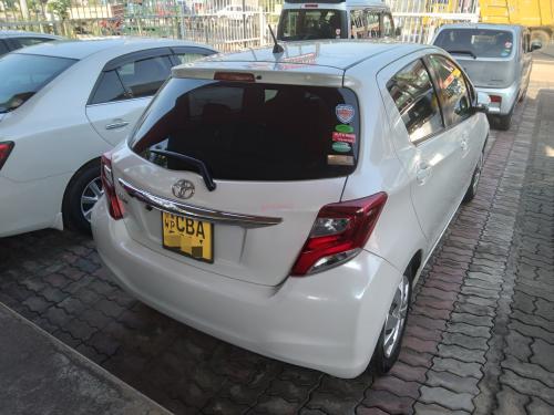 Toyota Vitz 2015