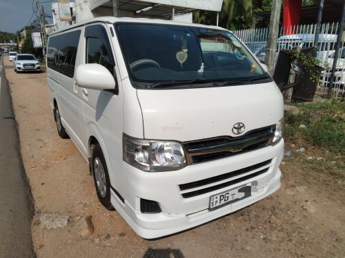 Toyota KDH 201 GL 2011