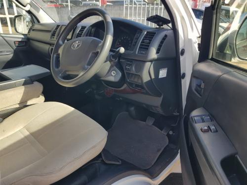 Toyota KDH TRH GL 200 2016