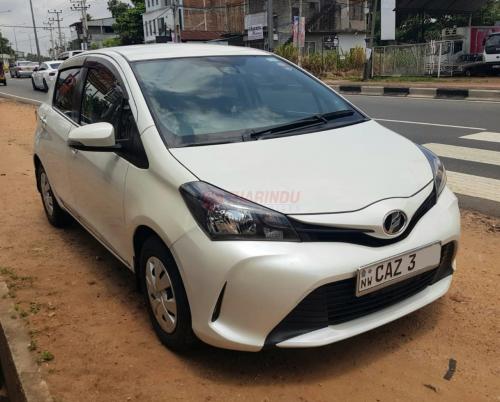 Toyota Vitz 2015