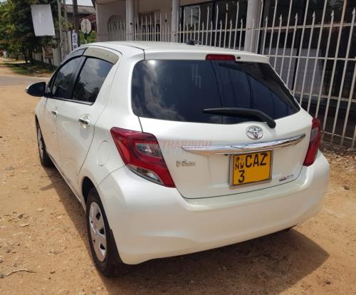 Toyota Vitz 2015