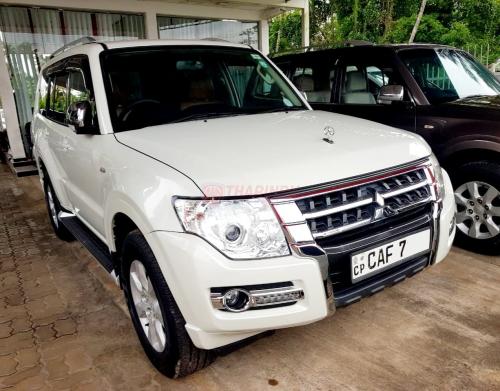 Mitsubishi Montero  2014
