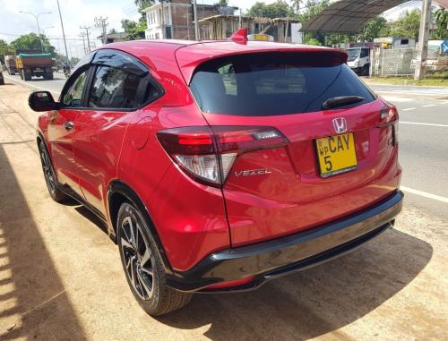 Honda Vezel Rs Sensing  2017