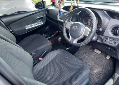 Toyota Vitz 2015