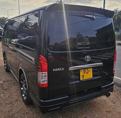 Toyota KDH Super GL Dark prime  2017