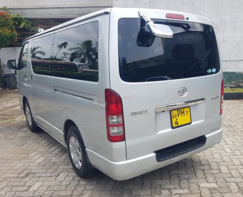 Toyota KDH GL  2012