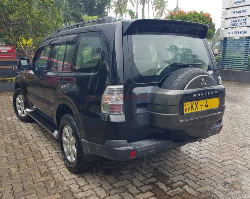 Mitsubishi Montero  2013