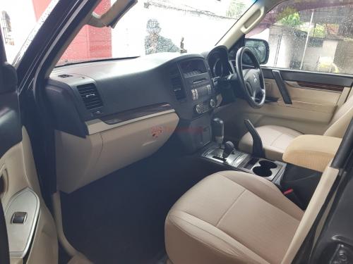 Mitsubishi Montero  2013