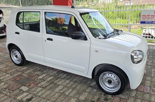 Suzuki-Alto-2023