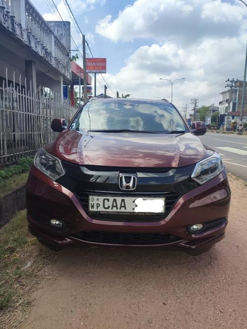 Honda-Vezel-2014