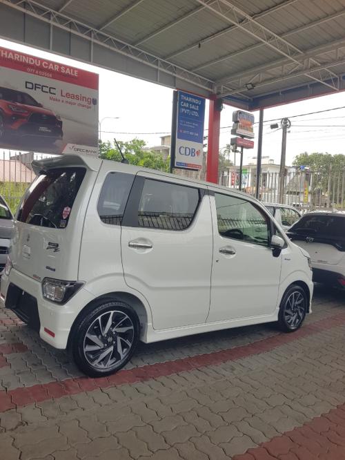 Suzuki Wagon R Custom Z 2025