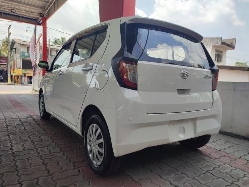 Daihatsu Mira L 2024