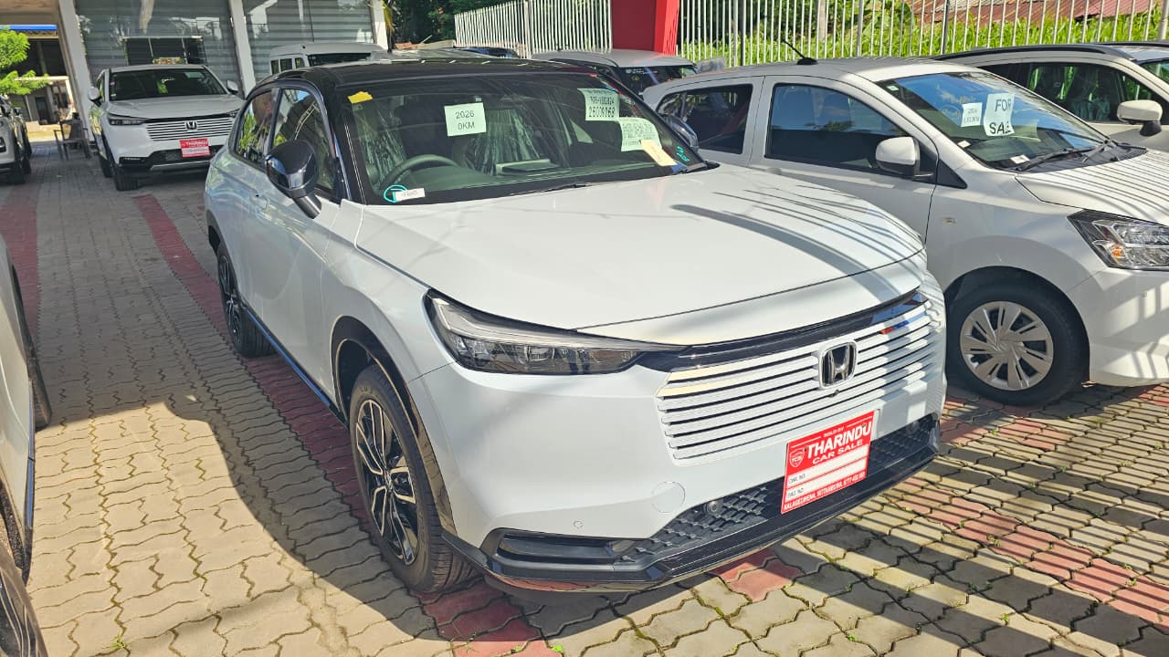 HONDA VEZEL Z PLAY
